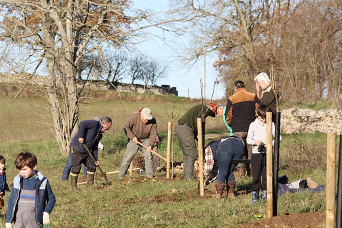 Ilot de Biodiversité : un chantier participatif sur la commune de Mauroux