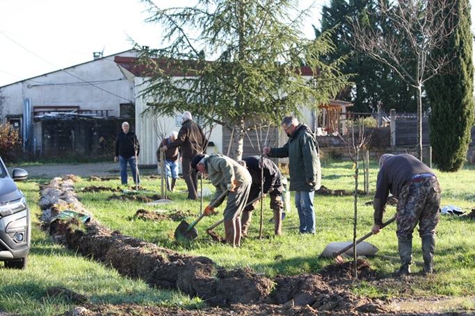 Ilot de Biodiversité : un chantier participatif sur la commune de Saint-Laurent-Lolmie